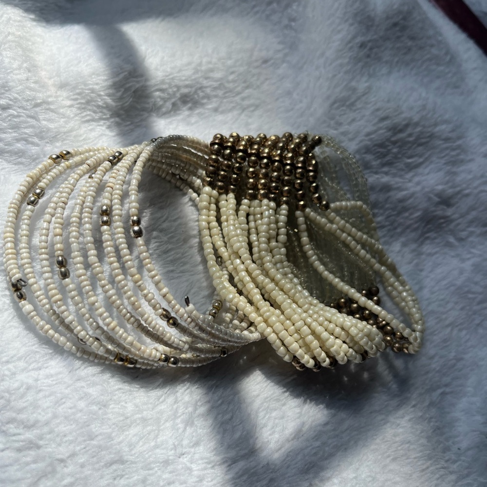 Elegant Gold and Cream Beaded Bracelet Set - Picture 9 of 14